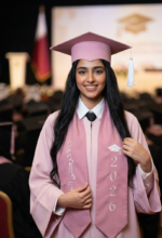 ⁦Empress Rose Crepe Graduation Ensemble⁩ - الصورة ⁦2⁩